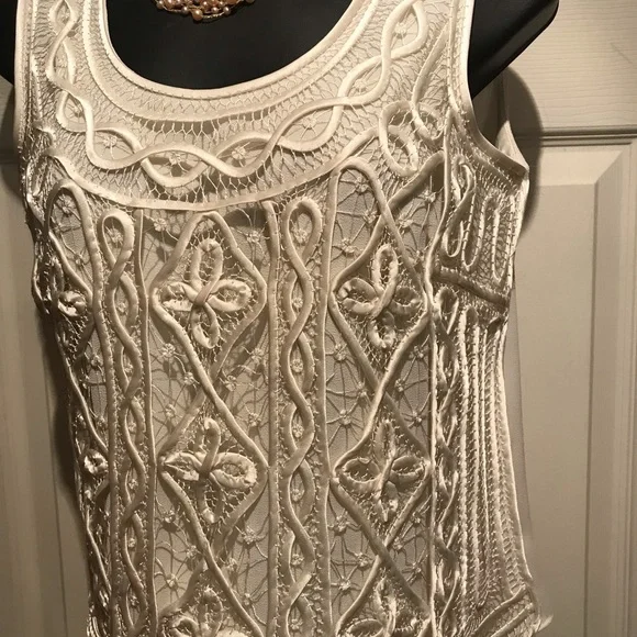 Elegant pants suit - Picture 2 of 5